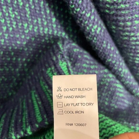 Emerson Street Peruvian Collection Notre Dame Cape Women L/XL Sweater Poncho - Picture 6 of 9